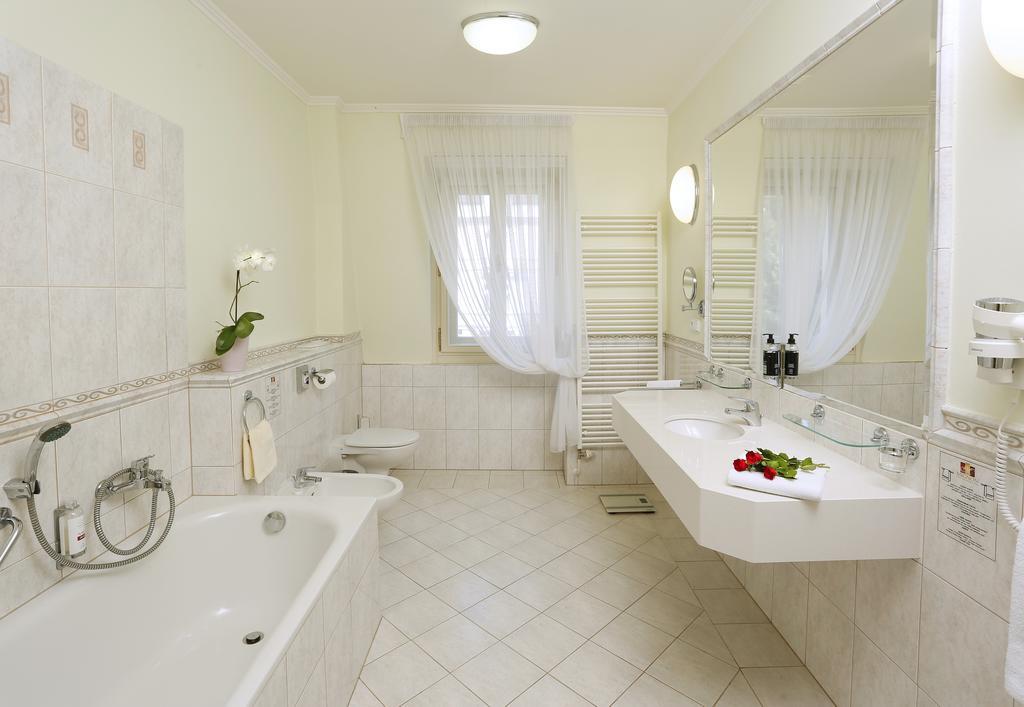 קרלובי וארי Hotel Mignon חדר תמונה
